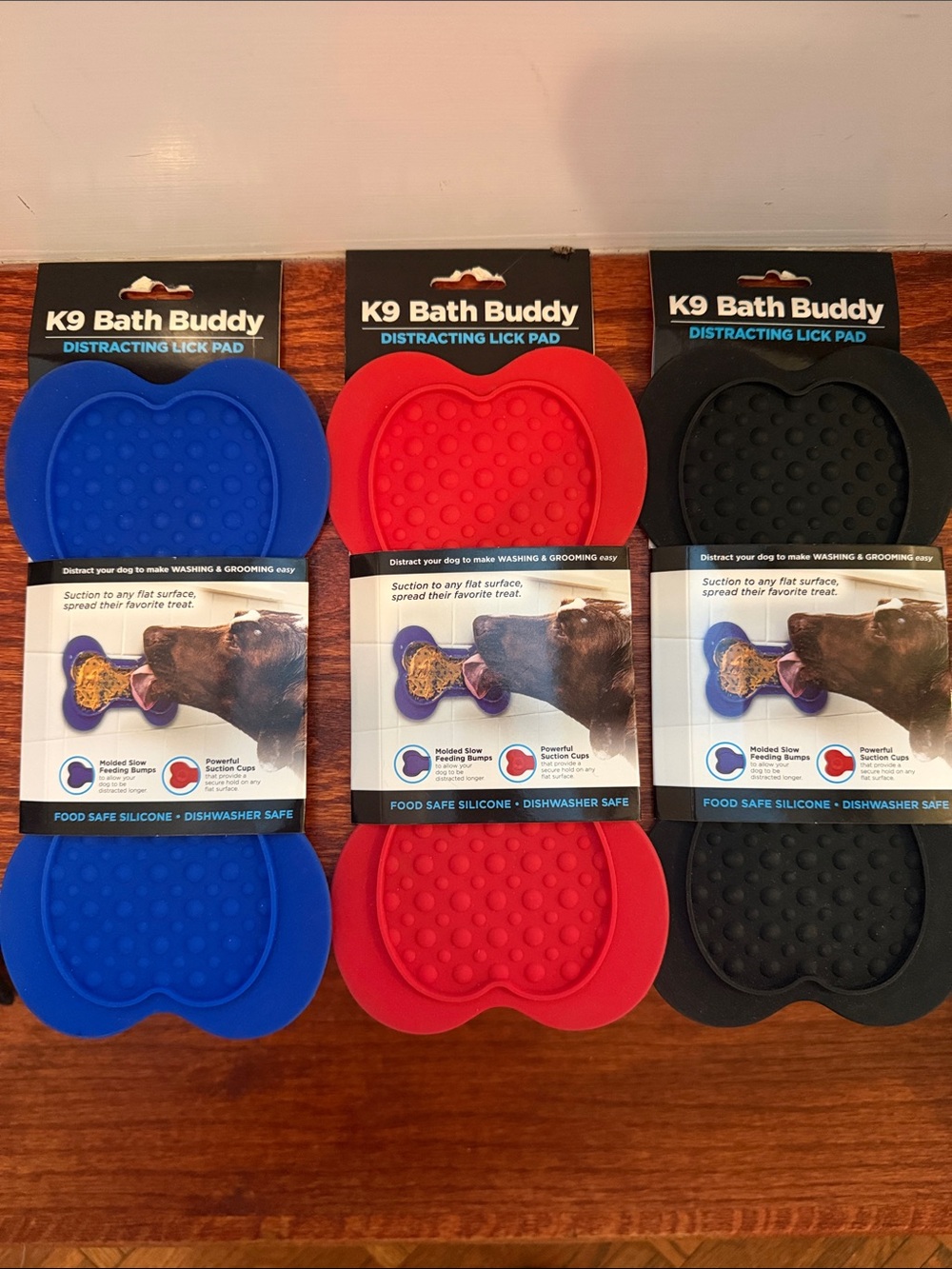 K9 bath buddy bone shaped dog enrichment lick mat NWT 3